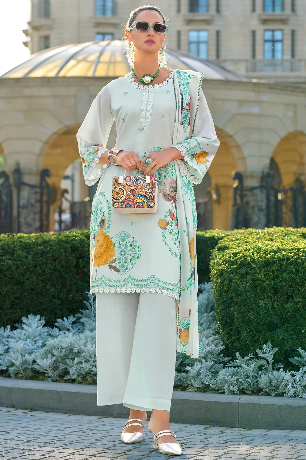 Off White Cotton Kurta Set with Embroidered and Printed Design Off White Cotton Kurta Set with Embroidered and Printed Design