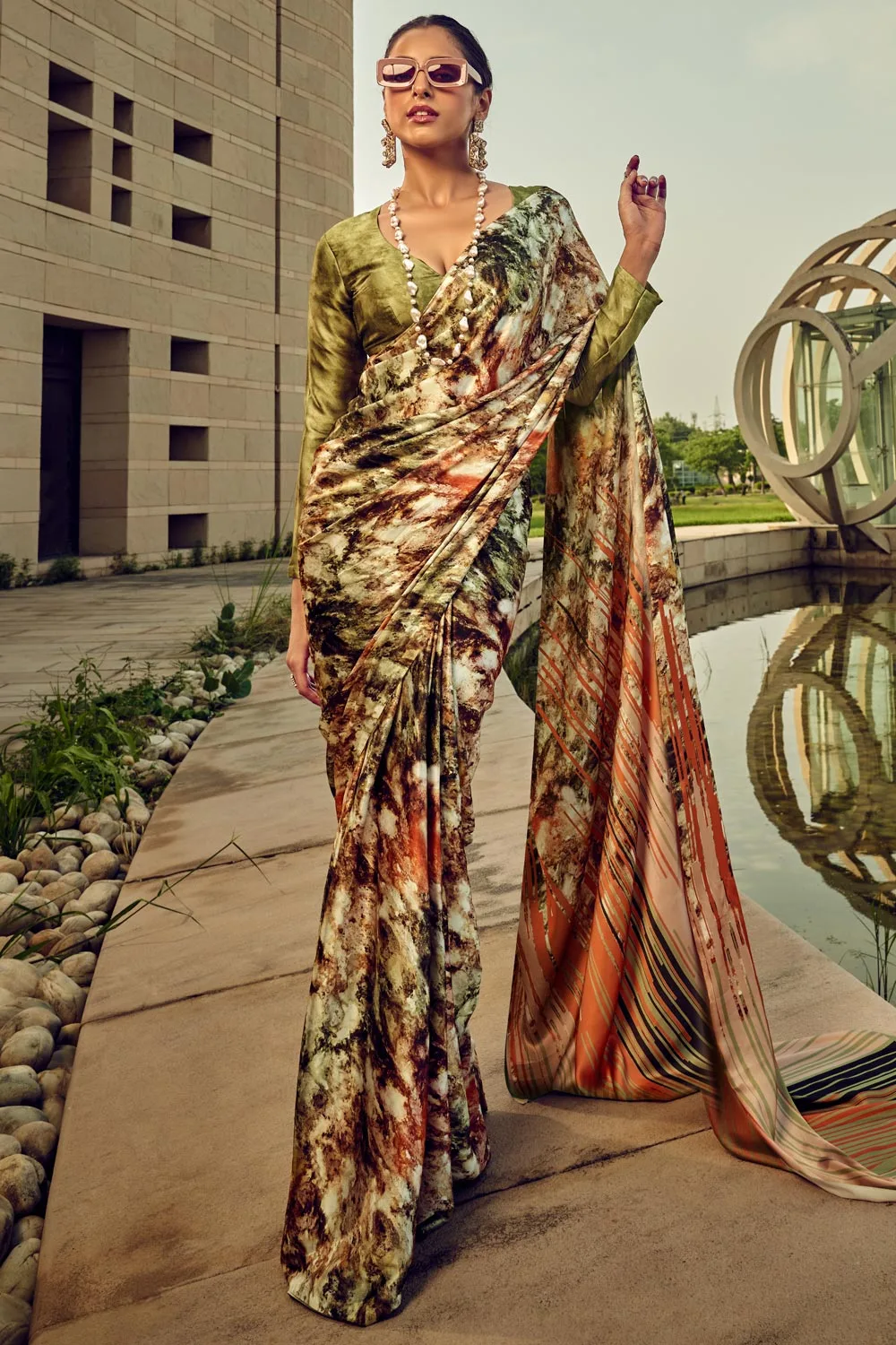 Graceful Green Satin Crepe Saree With Digital Print Graceful Green Satin Crepe Saree With Digital Print