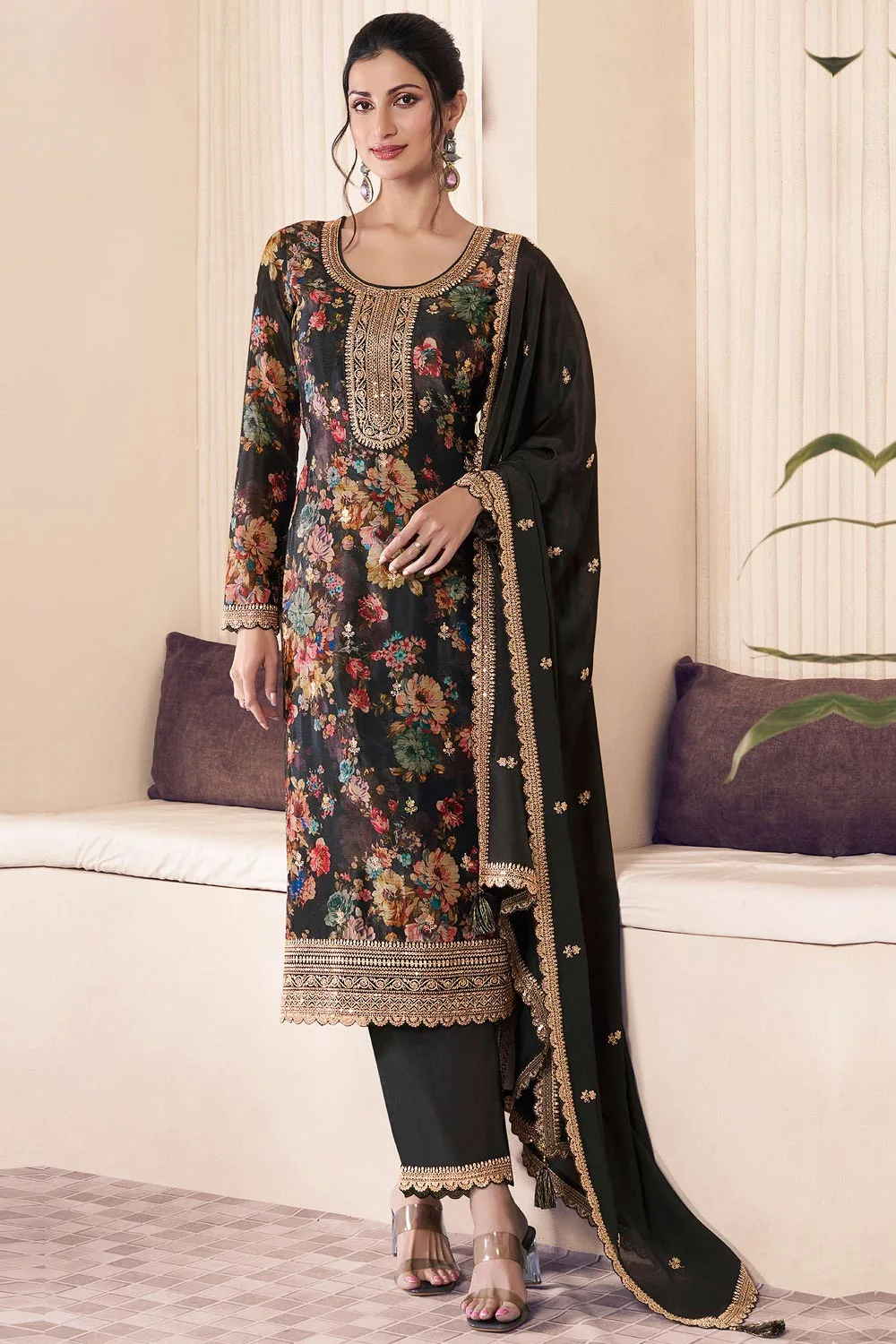 Elegant Black Shalwar Kameez – Embroidered 2.5m Santoon & Dupatta | Party Wear Pakistani Suits Elegant Black Shalwar Kameez – Embroidered 2.5m Santoon & Dupatta | Party Wear Pakistani Suits