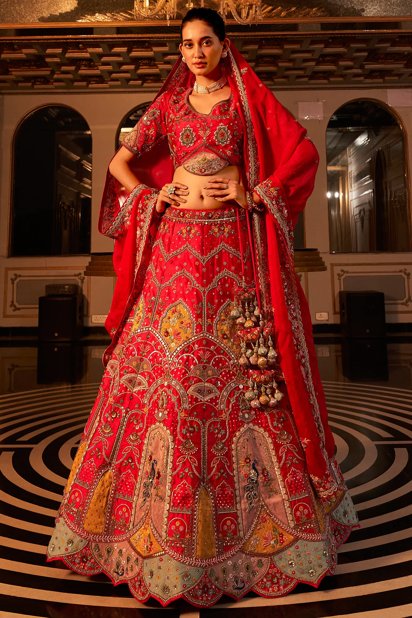 Exquisite Red Raw Silk Lehenga Choli with Viscose Organza Dupatta – Premium Embroidery and Zardosi Work Exquisite Red Raw Silk Lehenga Choli with Viscose Organza Dupatta – Premium Embroidery and Zardosi Work