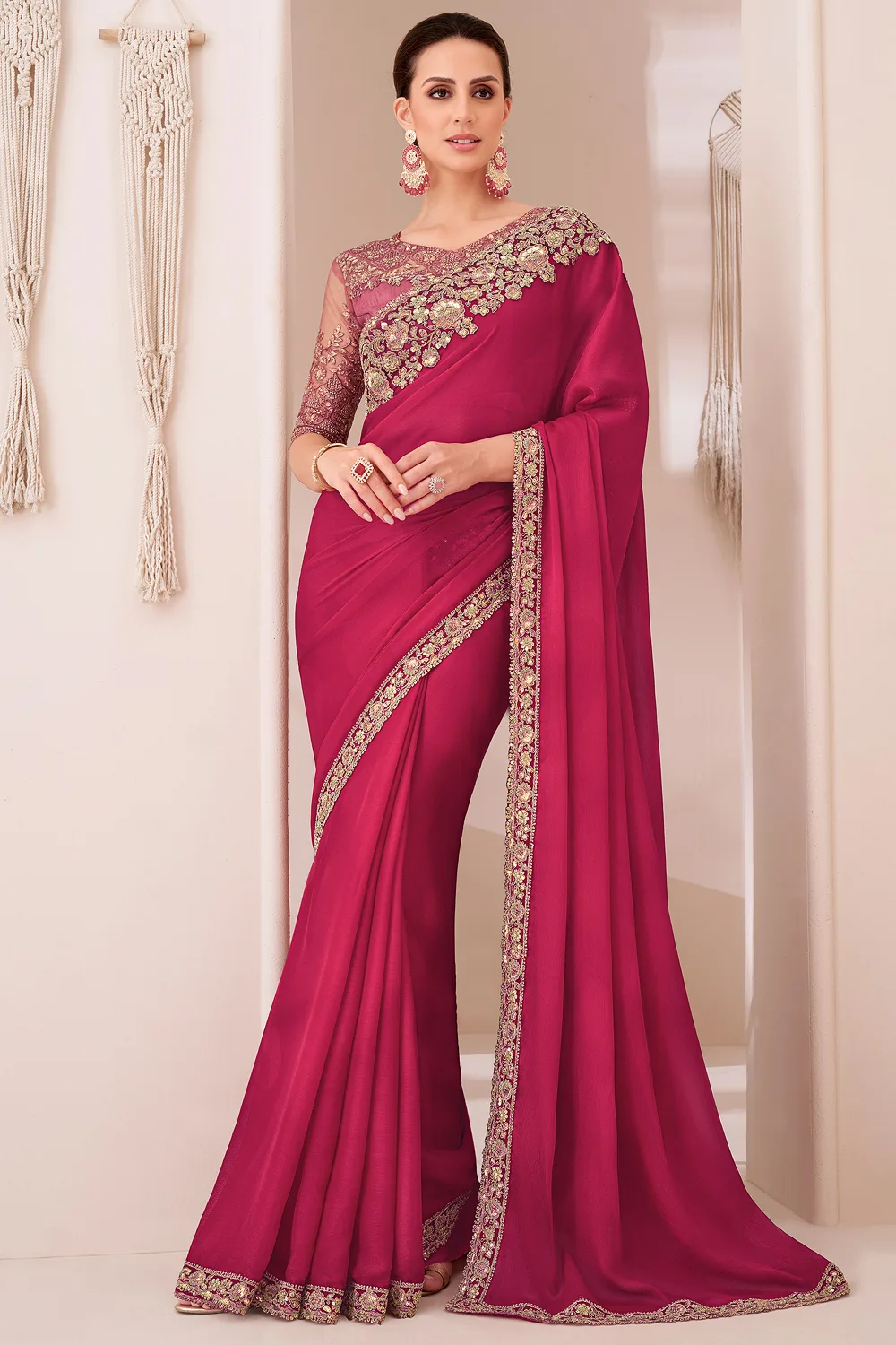 Stunning Maroon Shaded Chiffon Saree with Banglori Silk Blouse – Perfect for Grand Celebrations Stunning Maroon Shaded Chiffon Saree with Banglori Silk Blouse – Perfect for Grand Celebrations