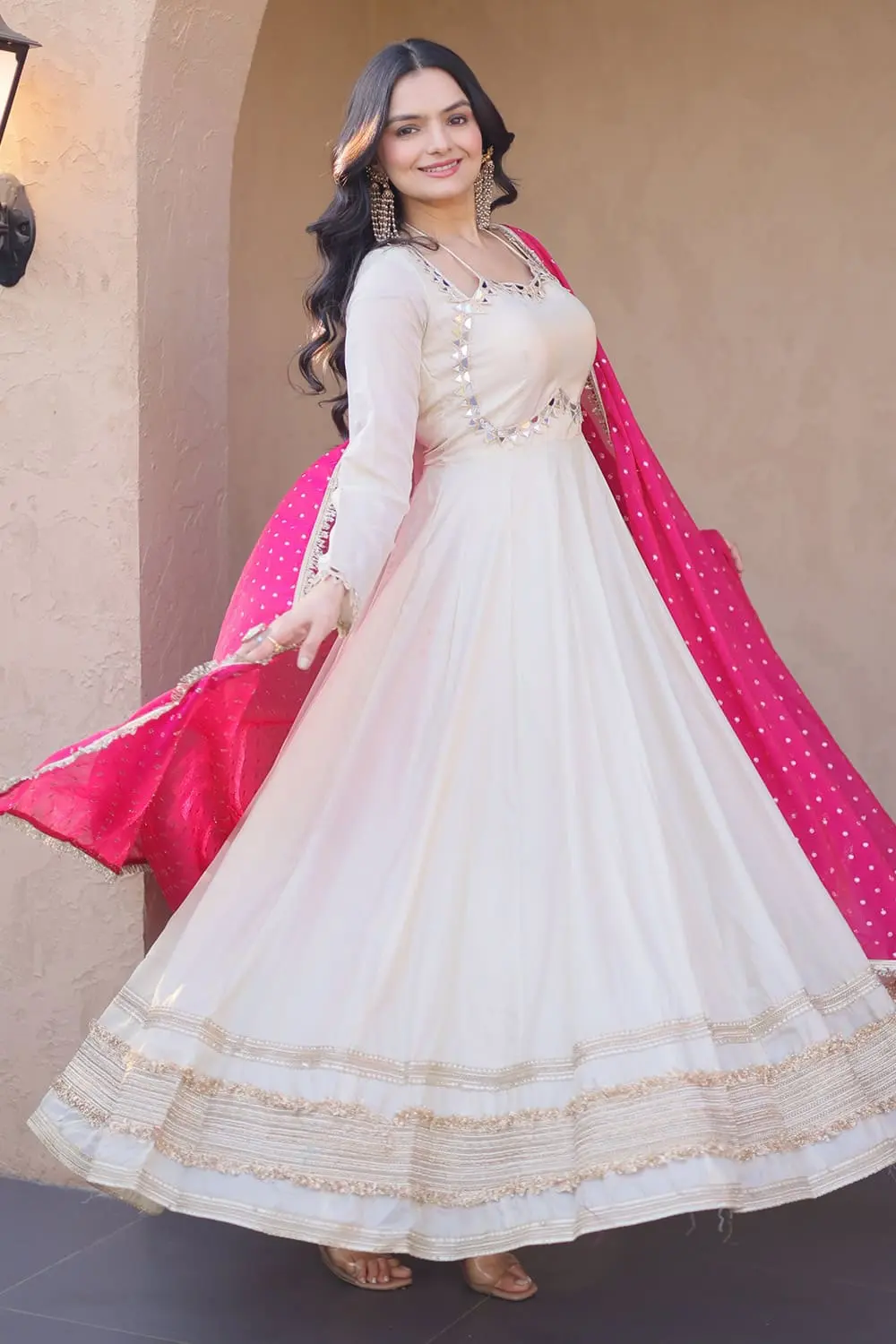 Patterned neckline with dori detail on ivory cosmos anarkali