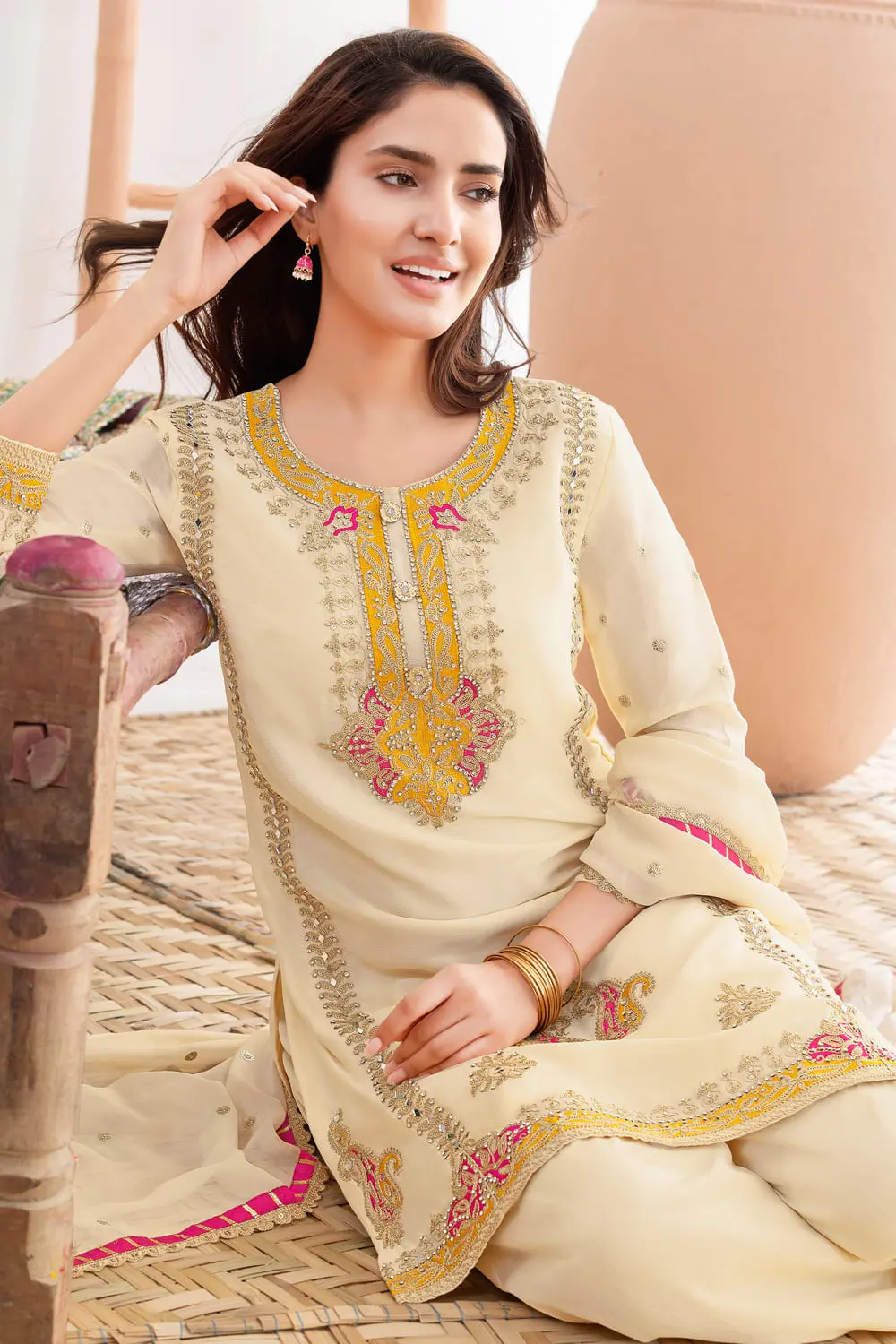 Embroidered chinon pant hem with Taby silk butti dupatta in beige
